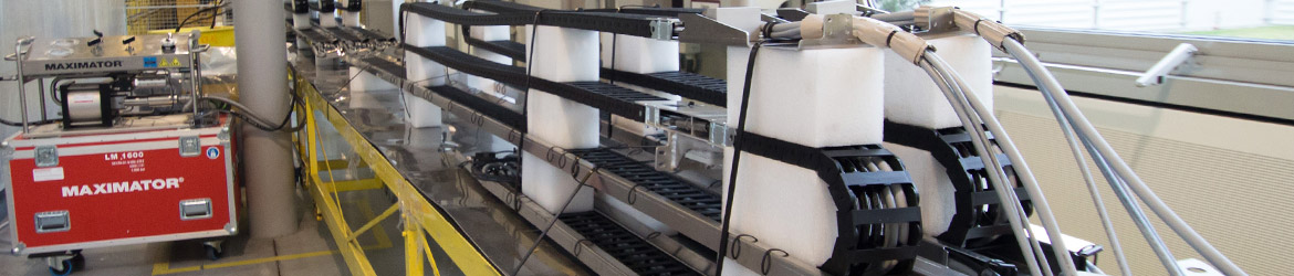 Telepítésre kész rendszermegoldás teleszkópos és kosaras személyemelőkhöz