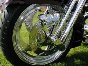 Motorkerékpár első villája