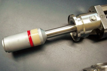 Dugattyúk egy iglidur siklócsapágyakat alkalmazó töltőberendezésben